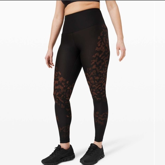 Lululemon Mapped out Camo leggings in black/ burnt orange G77 - Picture 3 of 10